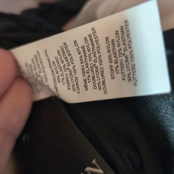 NWT Lauren Ralph Lauren black bikini top with hidden under wire size 8 - Picture 7 of 7